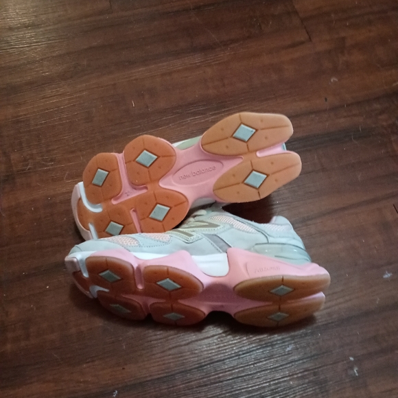 New balance 9060 - Picture 4 of 8